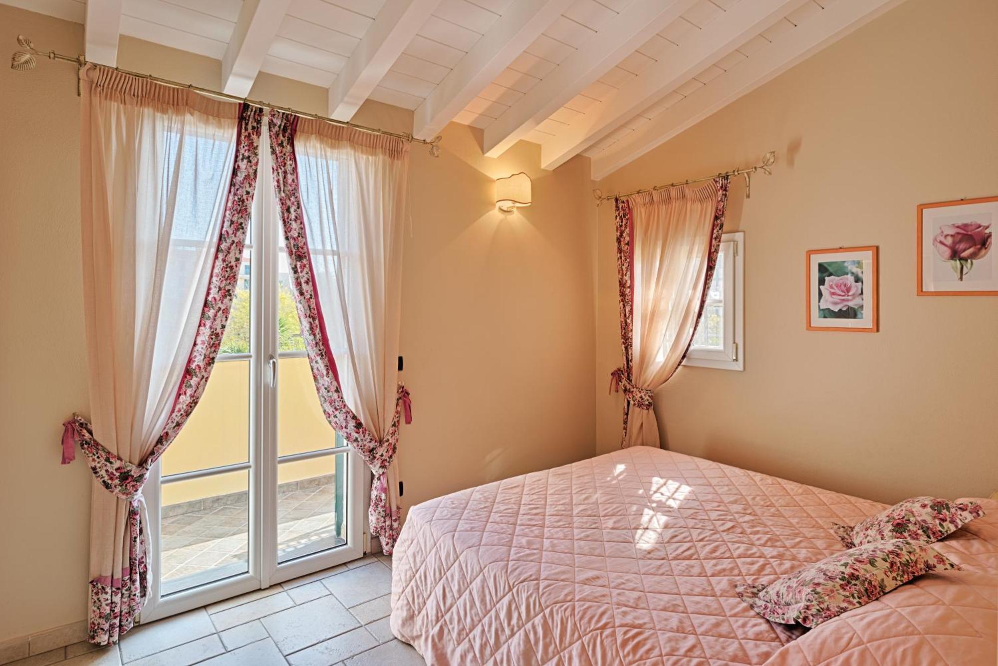 Casa Vacanze Nel Giardino Di Renzo Imperia Buitenkant foto